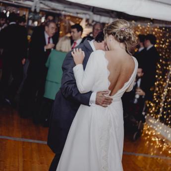 An unforgettable wedding in front of the beach on the Costa Brava