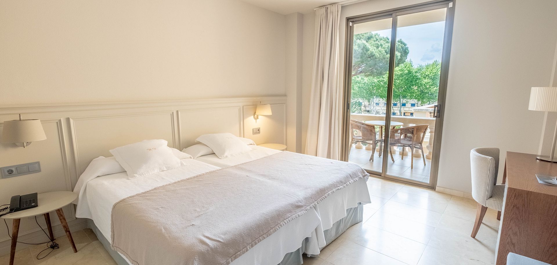 Habitació doble amb vista sobre la piscina