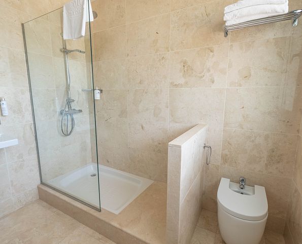 Chambre double vue piscine
